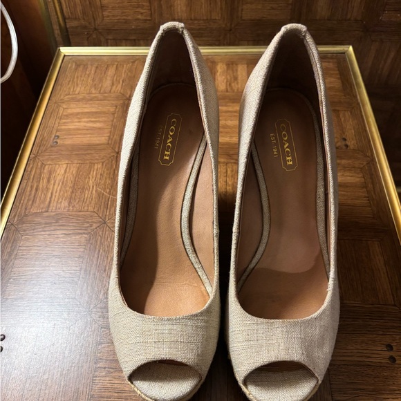 Coach Milan Women’s Open Toe Wedge Heels - size 7B - Picture 1 of 3
